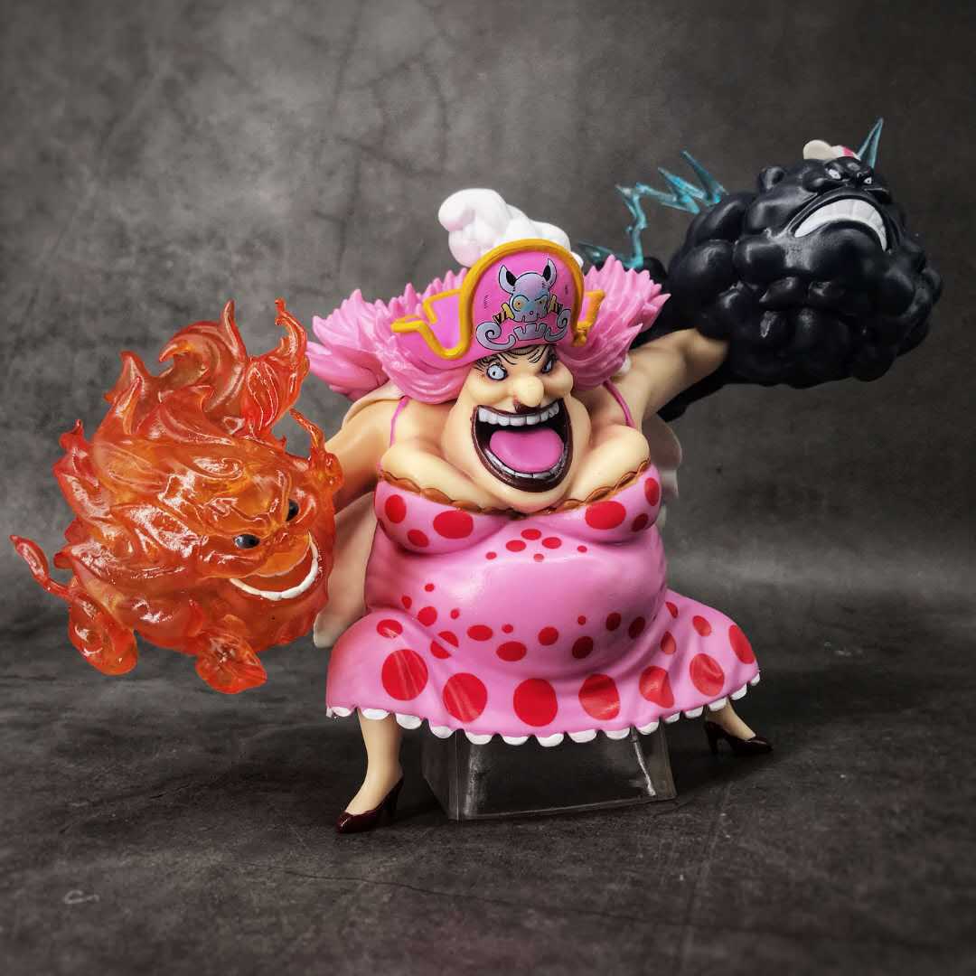 Anime One Piece Figure Doll Charlotte
