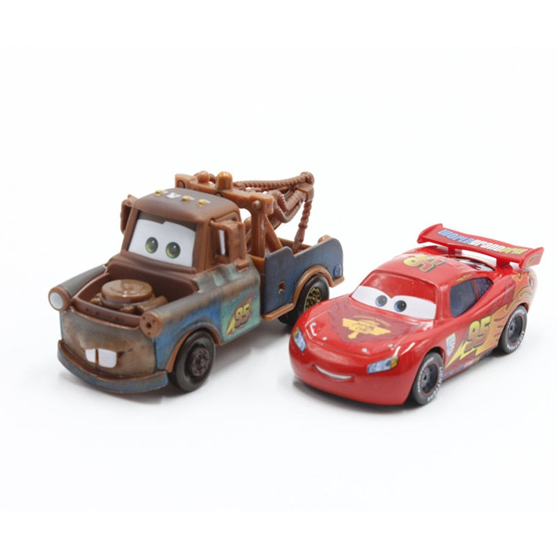 Pixar Cars Lightning McQueen And Town Mater Diecast Metal Cute Toy